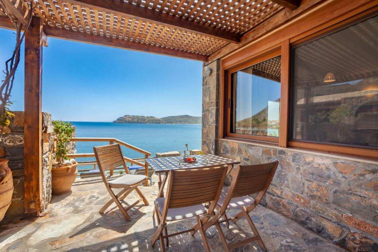 Holiday home Plaka Beach Cottages